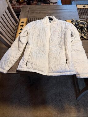 Columbia Women's White Quilted Puffer Jacket